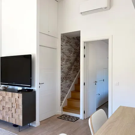 Panoramic Sea View, Rooftop, Air Conditioning, 2 Bedrooms, Parking Apartman Grimaud